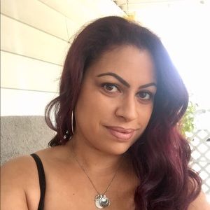 Meet your Posher, Nina